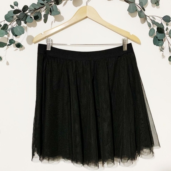 LC Lauren Conrad Make Believe Black Tulle Skirt Layered Elastic Stretch Waist L - Picture 5 of 11